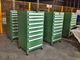 緑 3 つ- 15 の引出しが付いている産業道具箱そしてキャビネット
